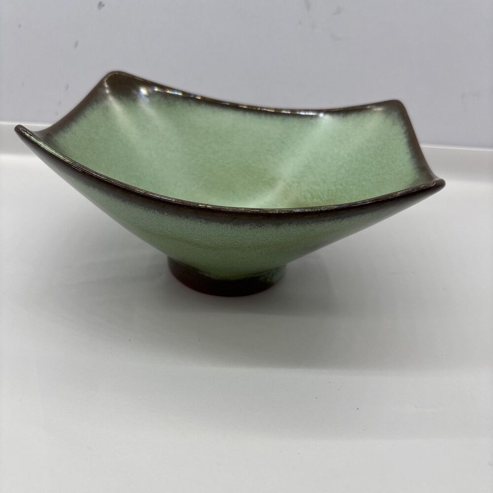 Vintage Frankoma Pottery Plainsman F34 Prairie Green Pedestal Bowl MCM 8”